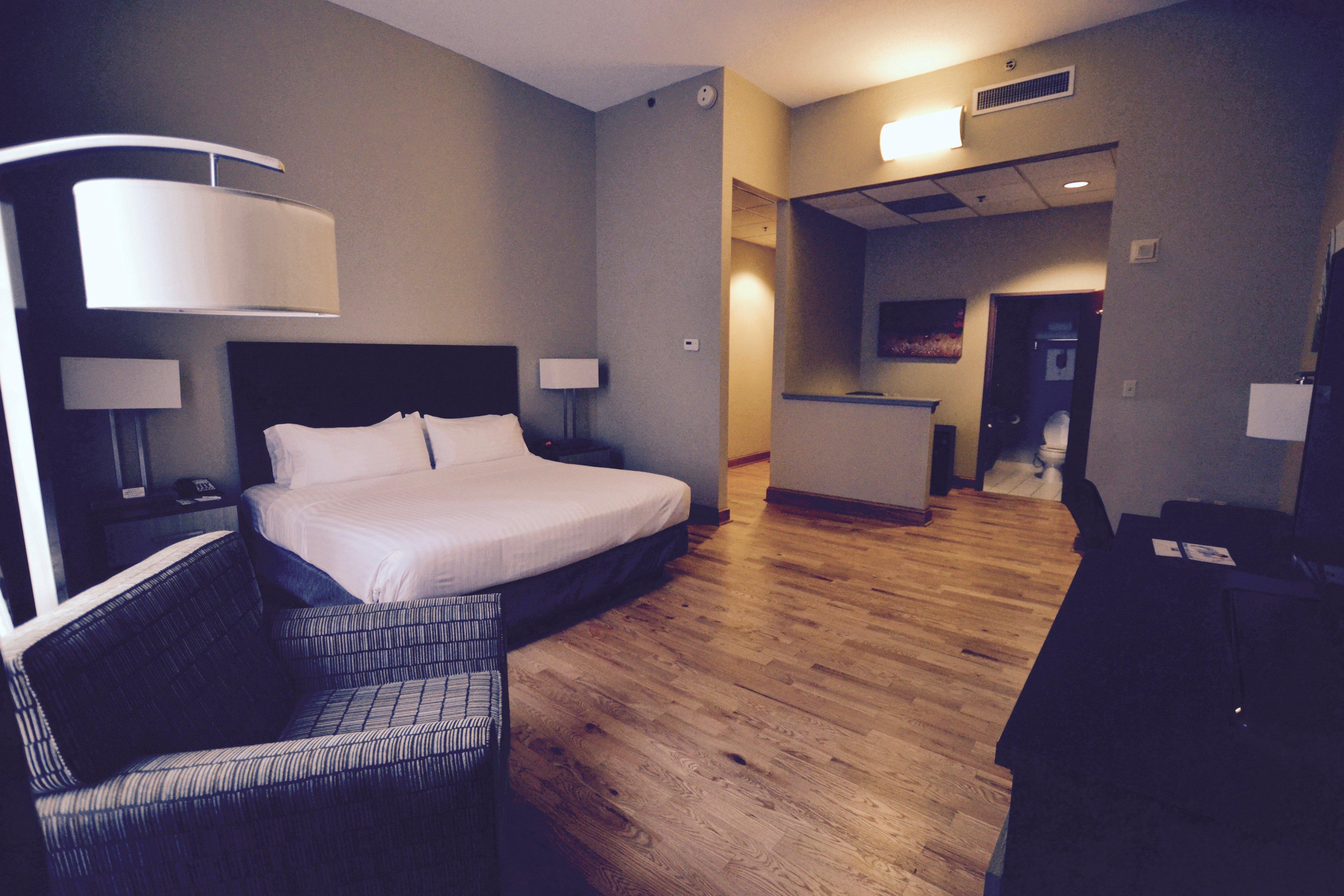 Holiday Inn Express Cleveland Downtown By Ihg Bagian luar foto
