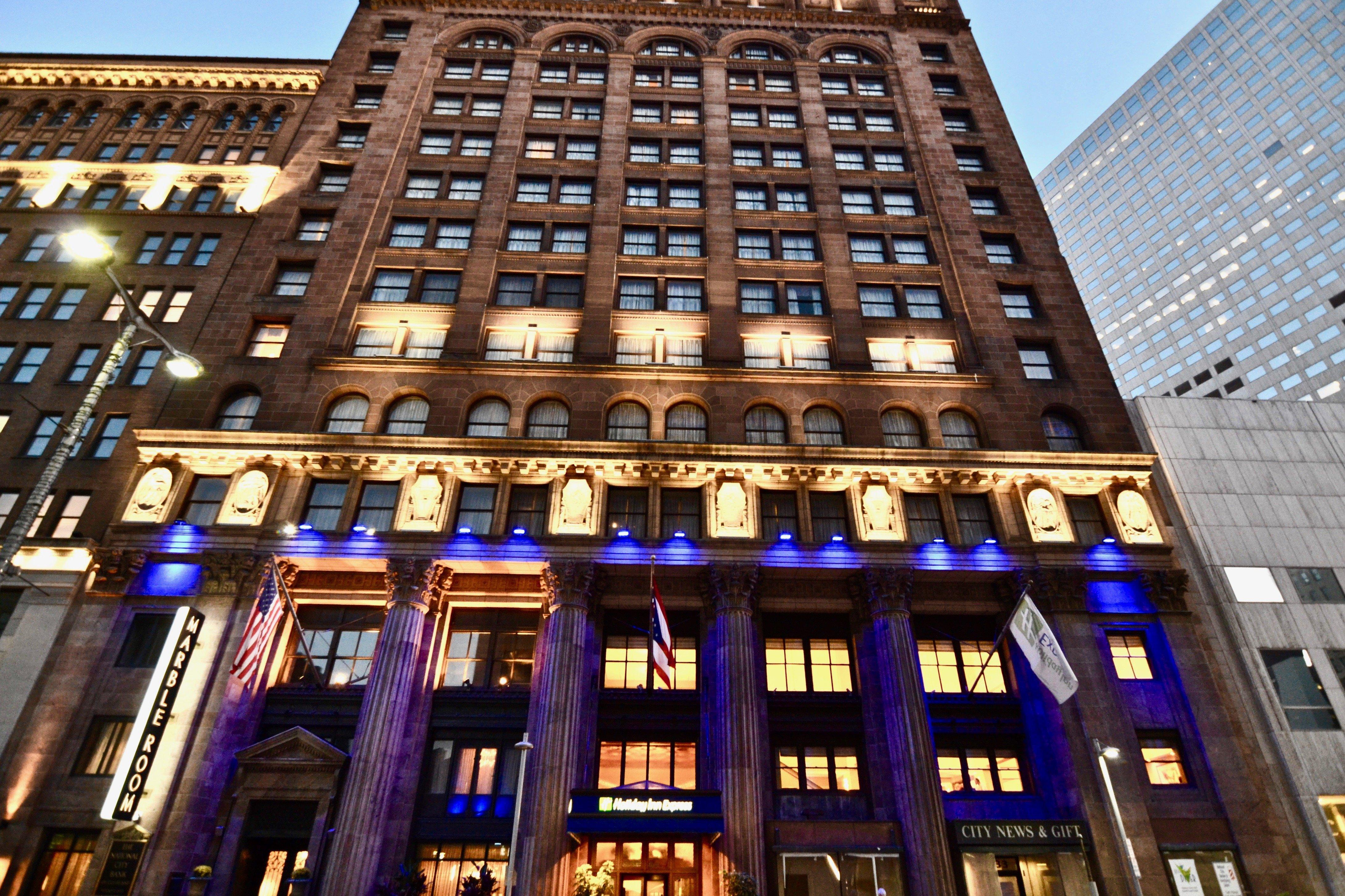Holiday Inn Express Cleveland Downtown By Ihg Bagian luar foto